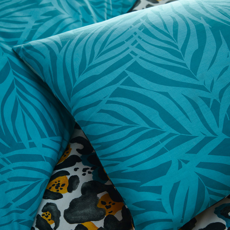 furn. Ayanna Leopard Print Duvet Cover Set in Teal