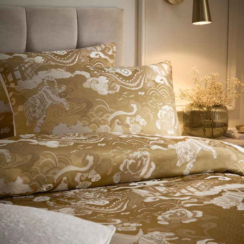 Baransu Jacquard Duvet Cover Set Gold
