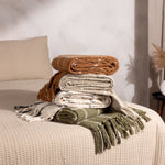 Yard Beni Throw in Natural/Black