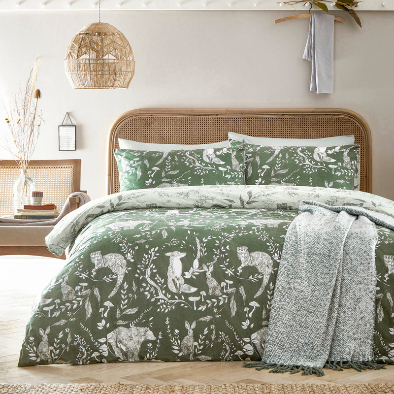 furn. Buckthorn Duvet Cover Set in Evergreen