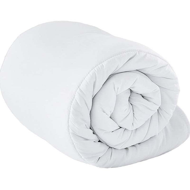 Essentials Essentials Anti-Allergy Quilt in White