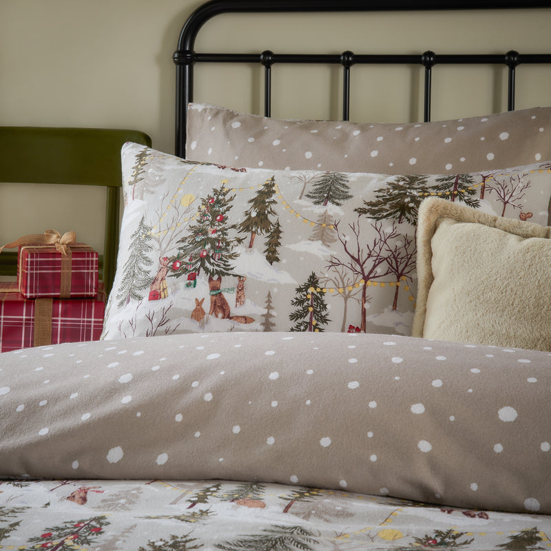 Woodland Beige Bedding  - Forest Festivities Printed Duvet Cover Set Natural furn.
