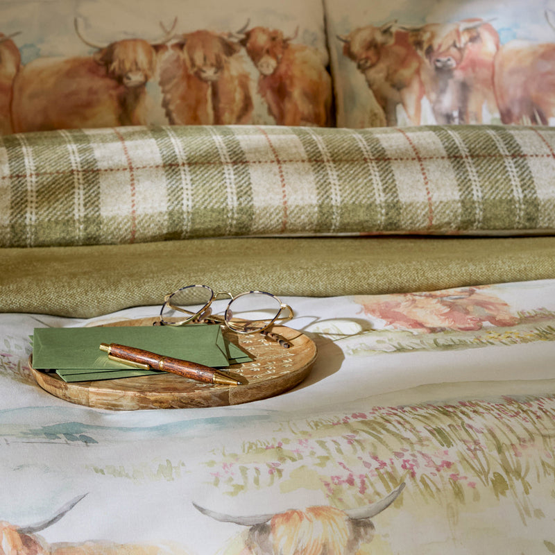 Animal Green Bedding - Highland Cattle 100% Cotton Reversible Duvet Cover Set Multicolour Voyage Maison
