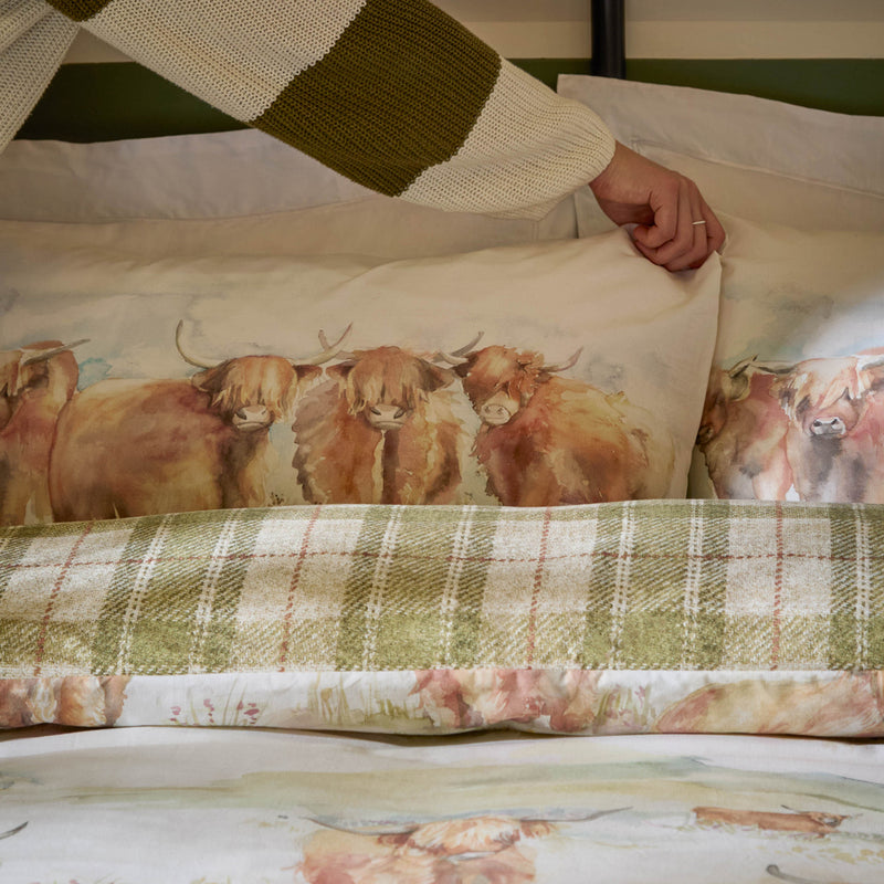 Animal Green Bedding - Highland Cattle 100% Cotton Reversible Duvet Cover Set Multicolour Voyage Maison