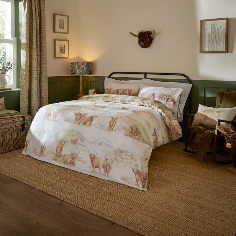 Animal Green Bedding - Highland Cattle 100% Cotton Reversible Duvet Cover Set Multicolour Voyage Maison
