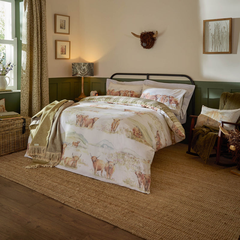 Animal Green Bedding - Highland Cattle 100% Cotton Reversible Duvet Cover Set Multicolour Voyage Maison