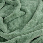  Throws  - Kallu  Throw Frost Green furn.