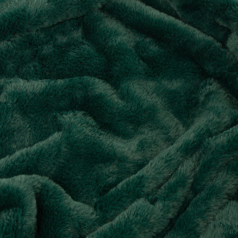  Throws  - Kallu  Throw Needle Green furn.