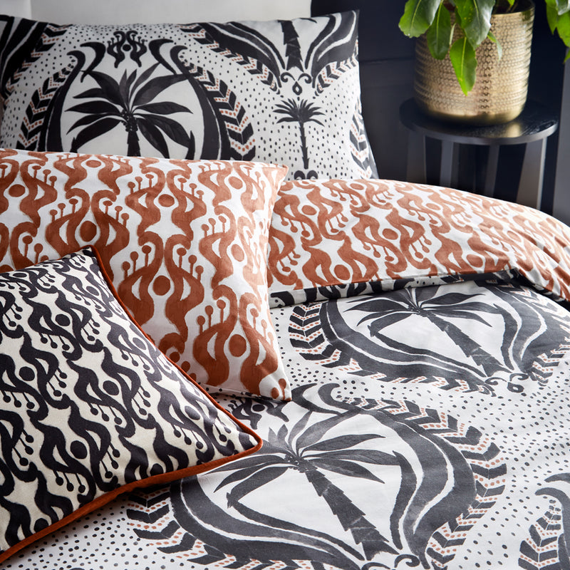 Wylder Tropics Laucala Bohemian Duvet Cover Set in Multicolour