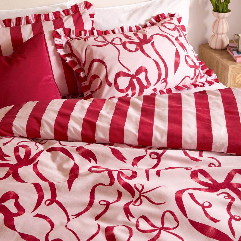 La Vie En Bows Reversible Duvet Cover Set Pink/Red