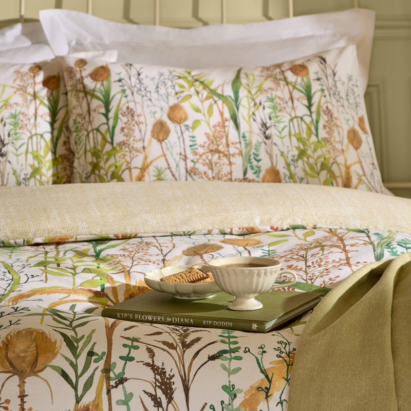 Floral Orange Bedding - Lydiard 100% Cotton Reversible Duvet Cover Set Multicolour Voyage Maison