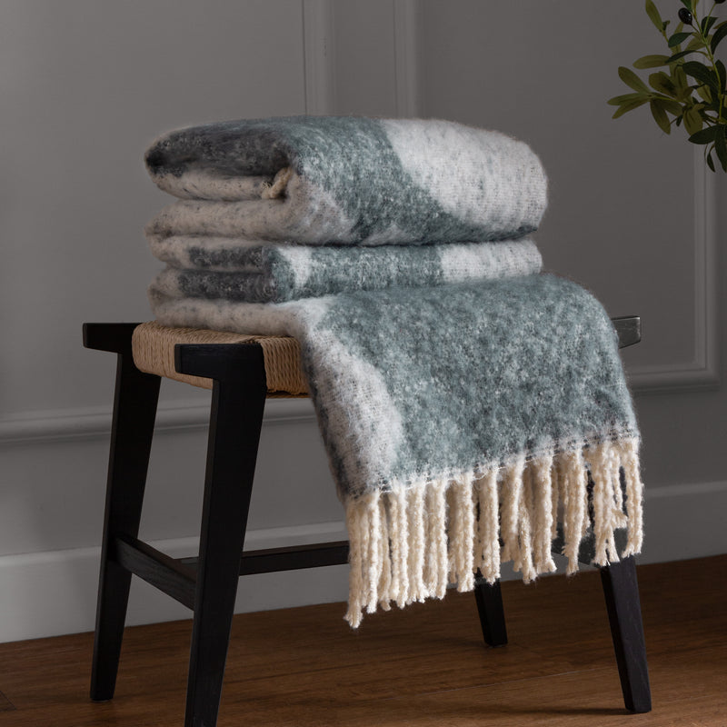 Abstract Blue Throws - Meta  Throw Dusk HÖEM