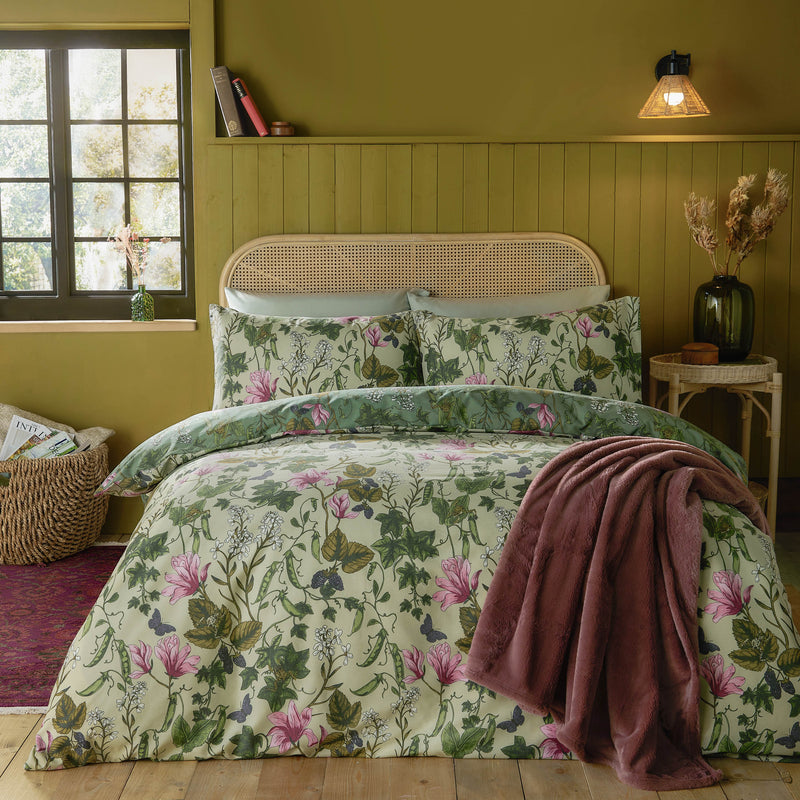 Floral Green Bedding - Mystic Berry Floral Reversible Duvet Cover Set Green furn.