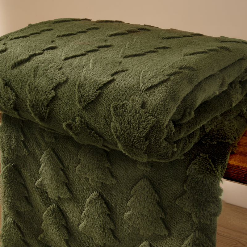 Woodland Throws - Pines Faux Fur Throw Forest Green Furn