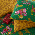 furn. Purrfect Christmas Duvet Cover Set in Green/Gold