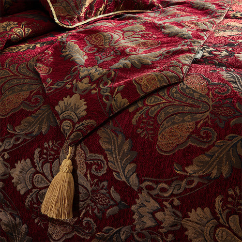 Paoletti Shiraz Bed Runner in Burgundy