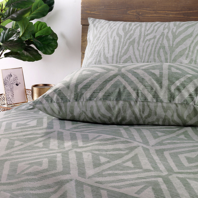 furn. Tanza Global Geometric Duvet Cover Set in Desert Sage