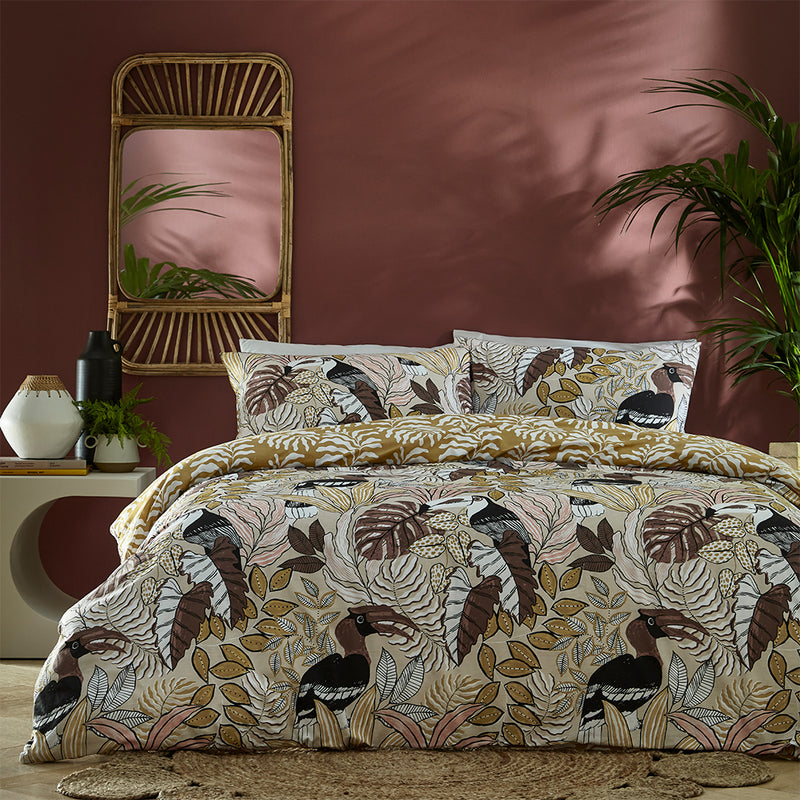 furn. Tocorico Toucan Exotic Duvet Cover Set in Natural