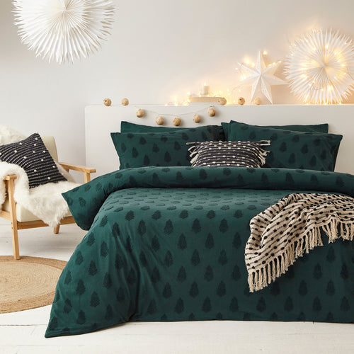 Yard Tufted Tree Festive 100% Cotton Duvet Cover Set in Pine Green