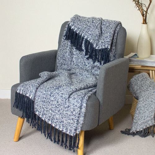 furn. Weaver Herringbone Throw in Navy