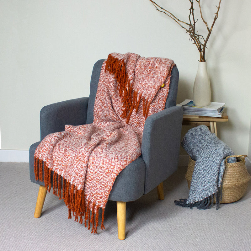 furn. Weaver Herringbone Throw in Rust