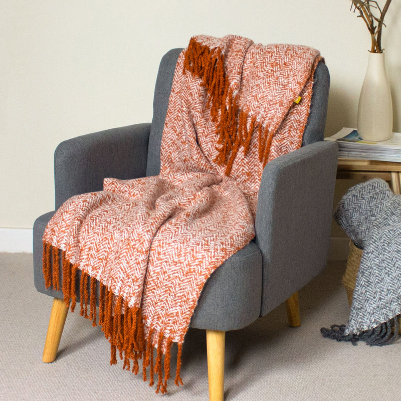 furn. Weaver Herringbone Throw in Rust