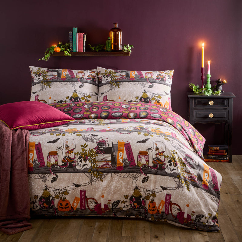  Multi Bedding - Witchy Tales Printed Reversible Duvet Cover Set Multicolour furn.