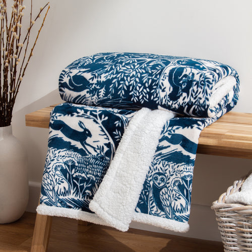 furn. Winter Woods Fleece Throw in Midnight