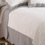 Fayence Scalloped Bedspread White/Grey