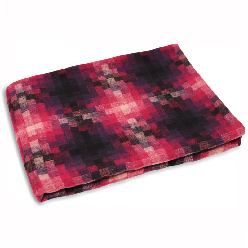 Pixel Woven Throw Magenta